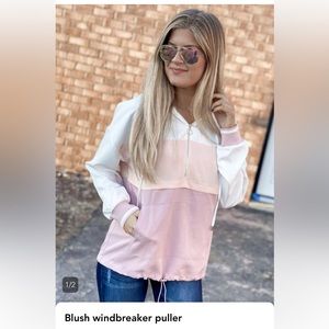 BluHalo local boutique jacket. Nwt M. Windbreaker like material.